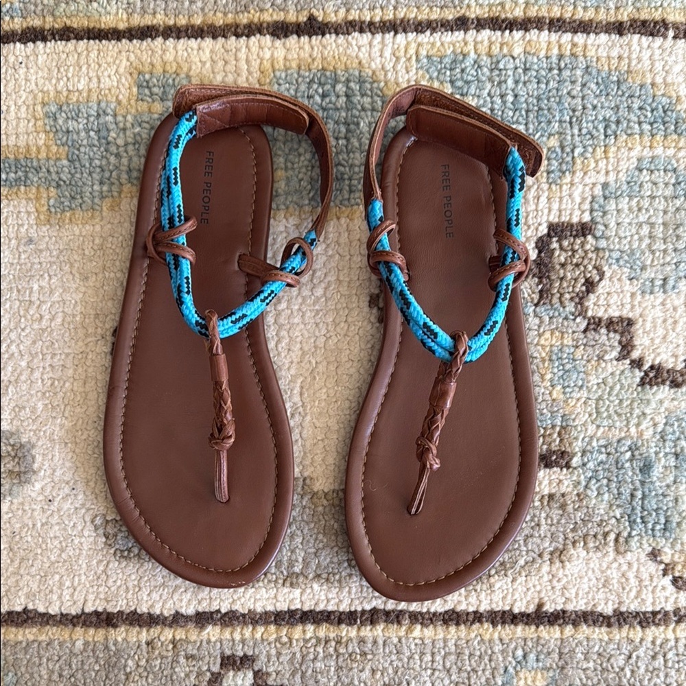 Free People Brown and Blue T-Strap Sandals Island Hopping in Luggage